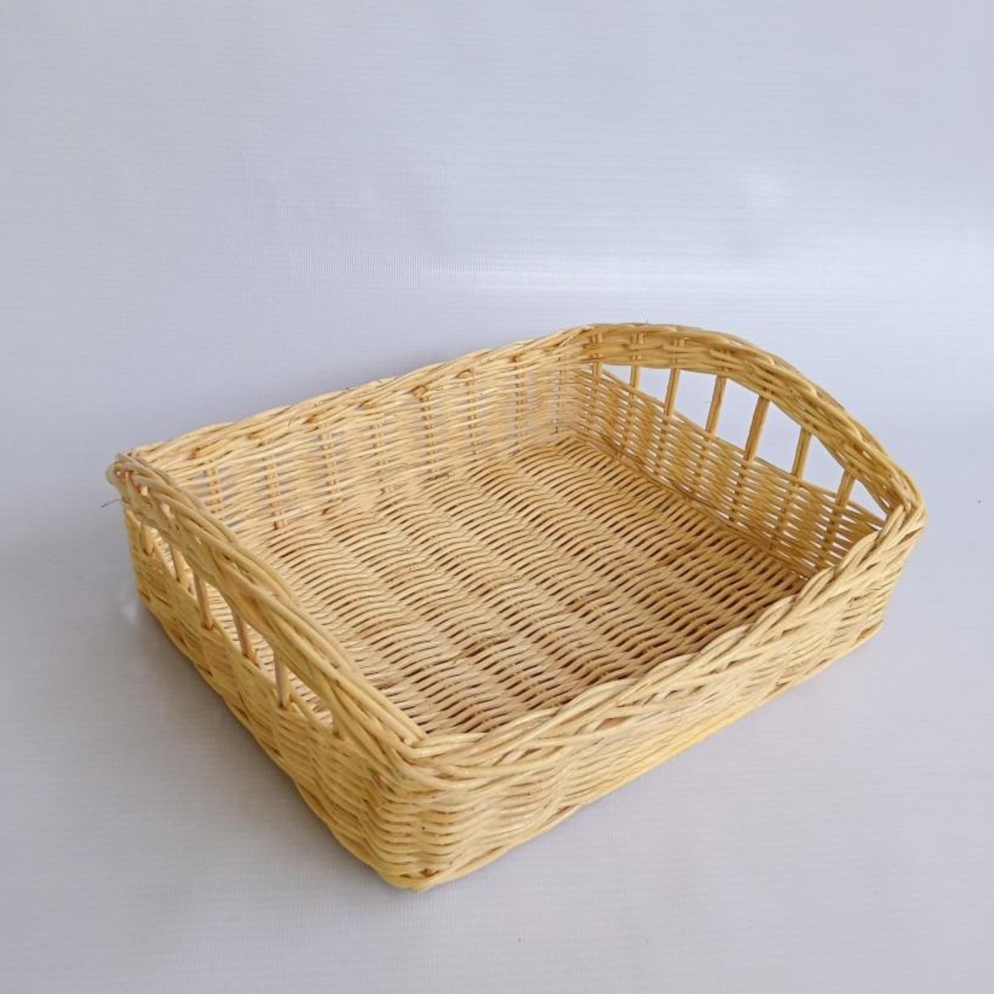 Bent-Handle Rattan Serving Tray – Rectangular Woven Display Platter