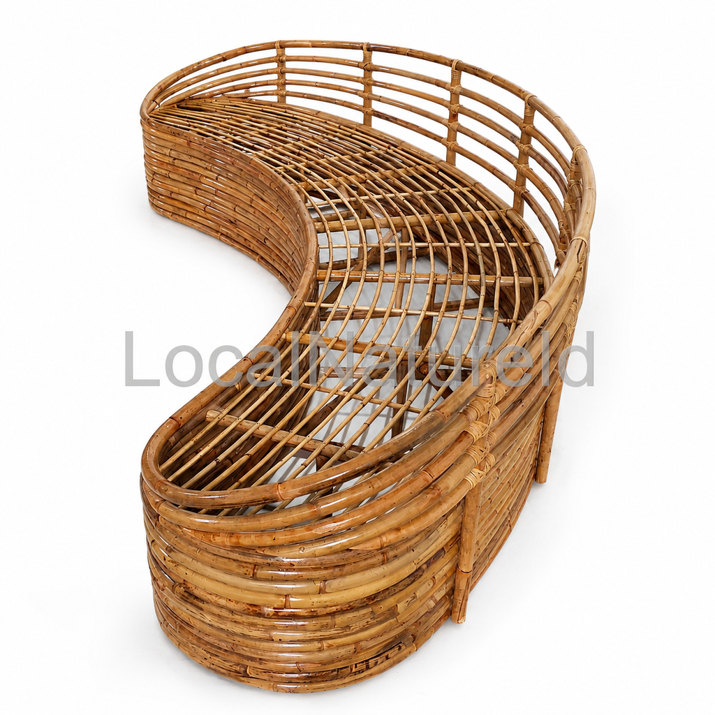 Handcrafted Curved Rattan Daybed Sofa with Cushion / Luxury Banana-Shaped Woven Lounge Settee for Living Room & Covered Patio