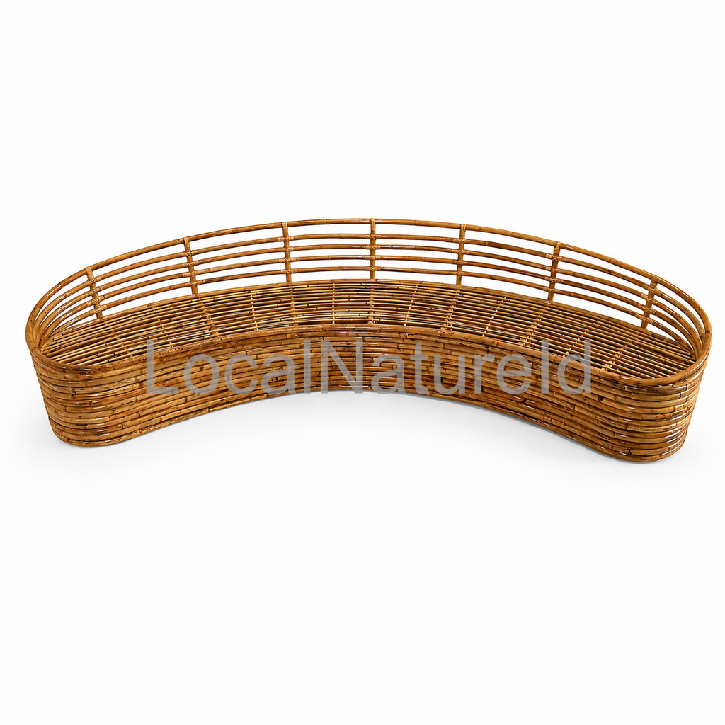 Handcrafted Curved Rattan Daybed Sofa with Cushion / Luxury Banana-Shaped Woven Lounge Settee for Living Room & Covered Patio