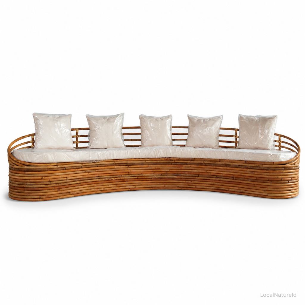 Handcrafted Curved Rattan Daybed Sofa with Full Cushion Set / Luxury Banana-Shaped Lounge Settee with 5 Accent Pillows for Living Room